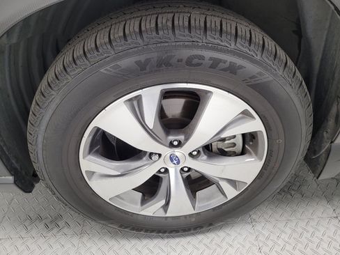 Used 2021 Subaru Ascent Premium w/ Convenience Package AWD/4WD image 31