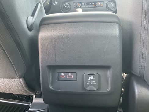 Used 2023 Nissan Frontier PRO-4X w/ Pro Convenience Package AWD/4WD image 13