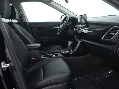 Used 2022 Kia Seltos EX image 12