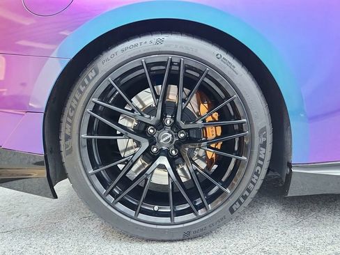 Used 2024 Nissan GT-R Premium w/ Premium Interior Package image 35