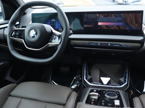 Used 2025 BMW X3 xDrive30i w/ Premium Package image 27