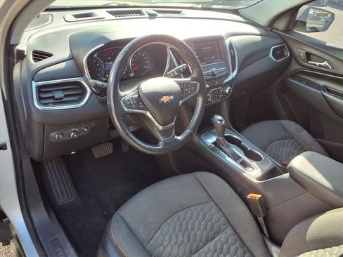 Used 2020 Chevrolet Equinox LT w/ Driver Convenience Package FWD image 25