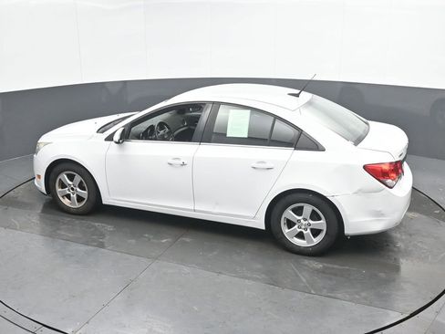 Used 2014 Chevrolet Cruze LT image 19