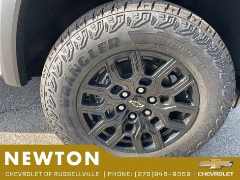 New 2026 Chevrolet Colorado Trail Boss AWD/4WD image 40
