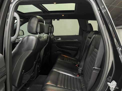 Used 2020 Jeep Grand Cherokee Limited X image 30