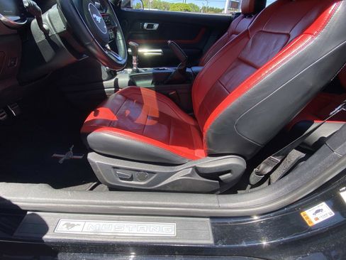 Used 2019 Ford Mustang GT Premium w/ Equipment Group 401A RWD image 16