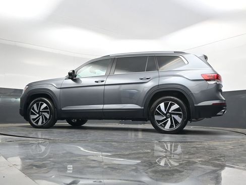 Used 2024 Volkswagen Atlas SEL AWD/4WD image 36
