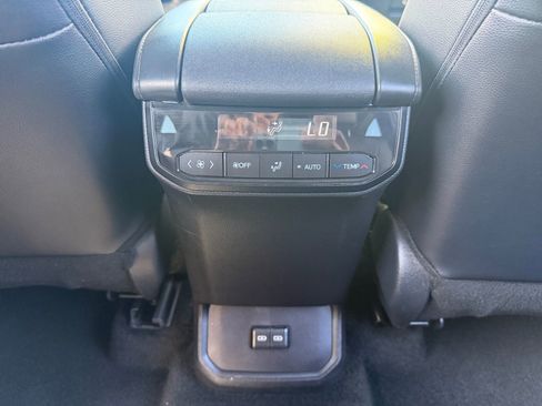 Certified 2025 Toyota Highlander XSE AWD/4WD image 24