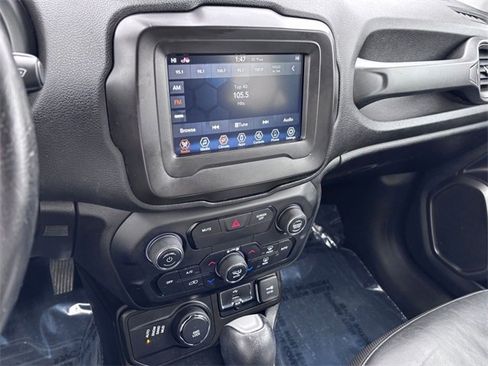 Used 2020 Jeep Renegade Limited w/ Trailer Tow Group image 21