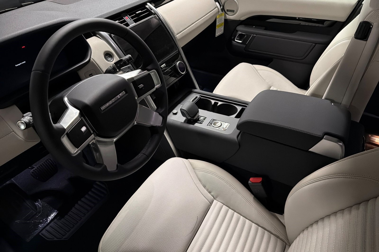 New 2026 Land Rover Discovery S AWD/4WD image 4