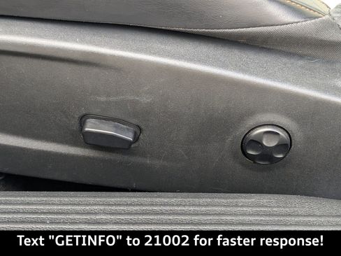 Used 2015 Dodge Challenger R/T Plus image 18