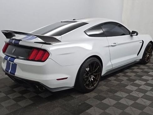 Used 2017 Ford Mustang Shelby GT350 w/ Electronics Package RWD image 4