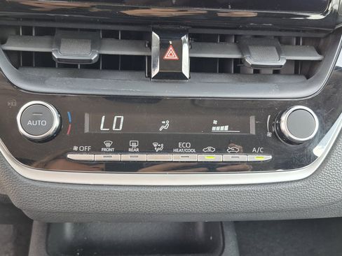 Certified 2024 Toyota Corolla LE image 30