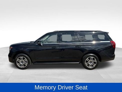 Used 2025 Ford Expedition Max Active AWD/4WD image 6