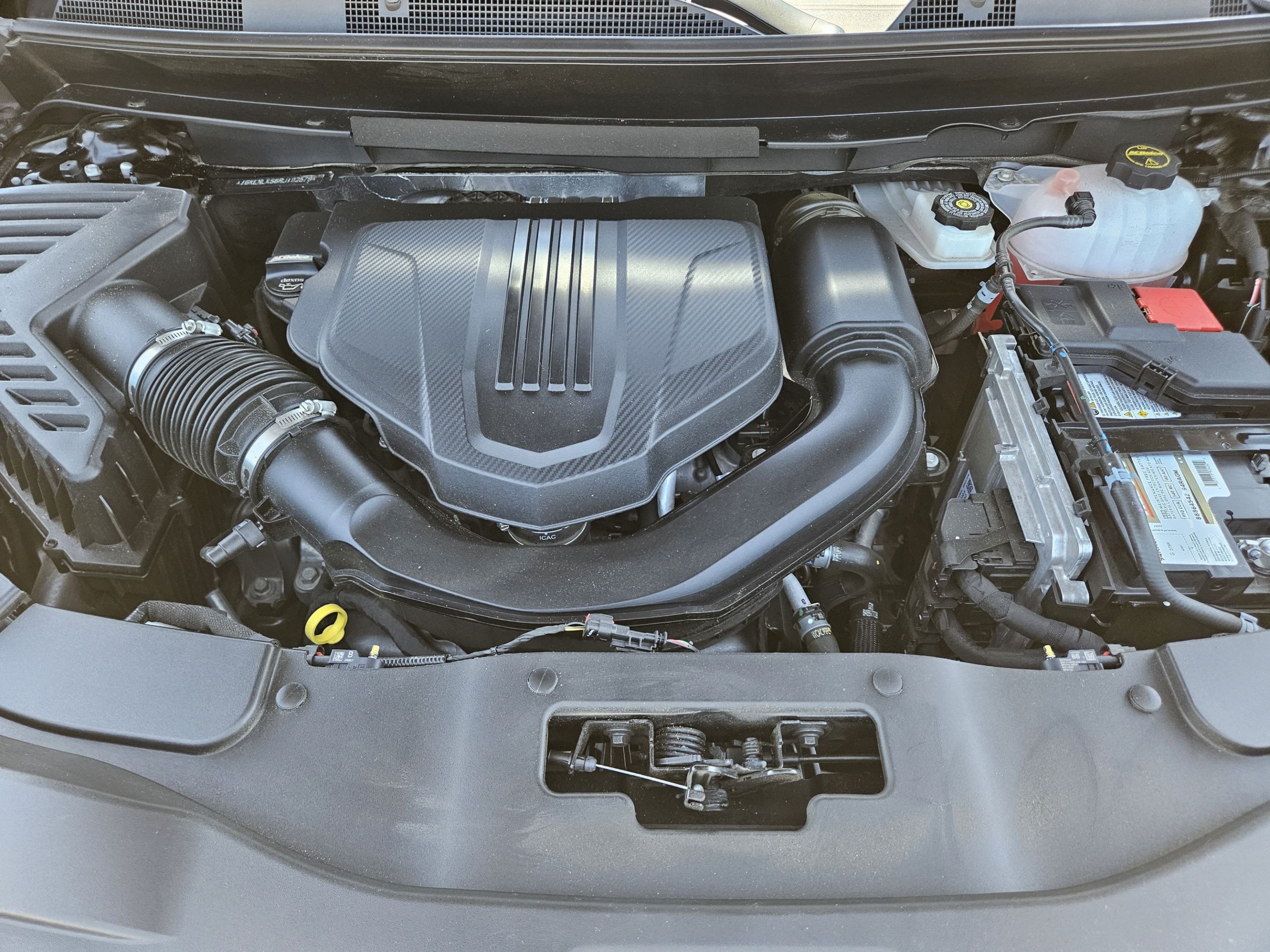 Used 2024 GMC Acadia Denali w/ LPO, Floor Liner Package FWD image 30