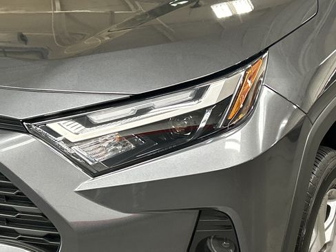 Used 2025 Toyota RAV4 XLE w/ Convenience Package FWD image 6
