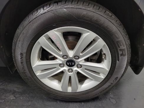 Used 2019 Kia Sportage LX image 11