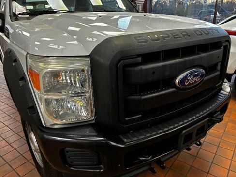 Used 2016 Ford F350 XL image 2