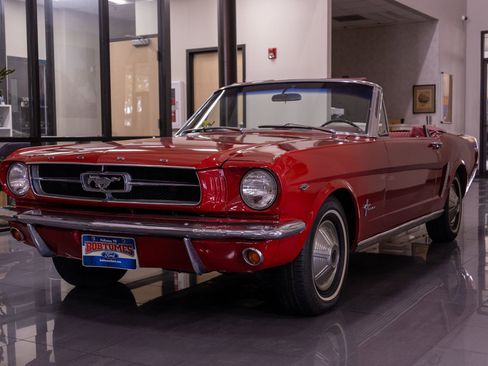 New 2026 Ford Mustang Premium w/ Mustang Nite Pony Package image 34