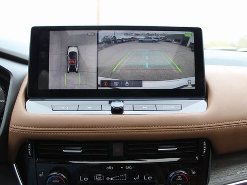 Used 2024 Nissan Rogue Platinum w/ Platinum Premium Package image 28