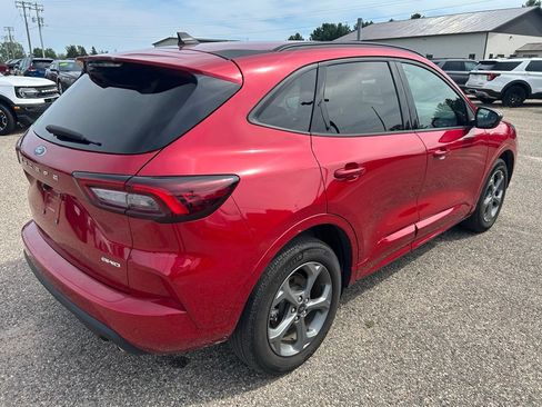 Used 2024 Ford Escape ST-Line w/ Tech Pack #1 AWD/4WD image 7