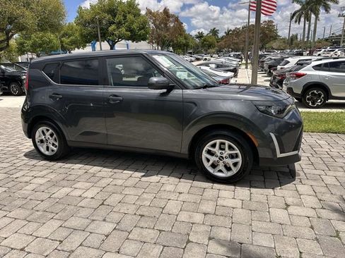 Used 2024 Kia Soul LX w/ Option Group 015 FWD image 15