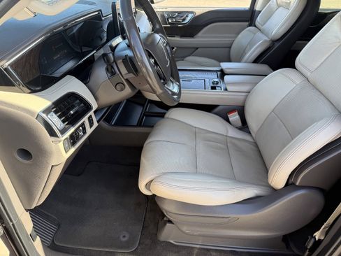 Used 2023 Lincoln Navigator Reserve image 20