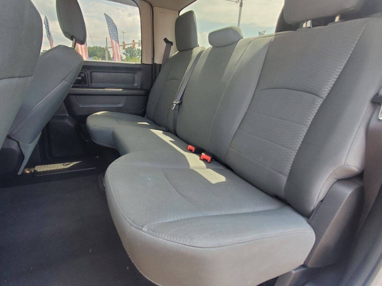 Used 2015 RAM 1500 Express AWD/4WD image 6