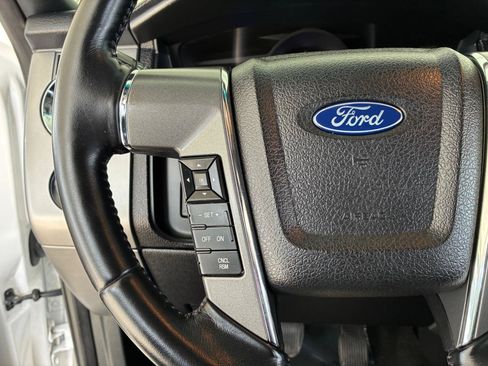 Used 2017 Ford Expedition Platinum RWD image 30