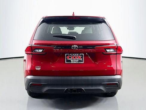 New 2026 Toyota Grand Highlander XLE image 6