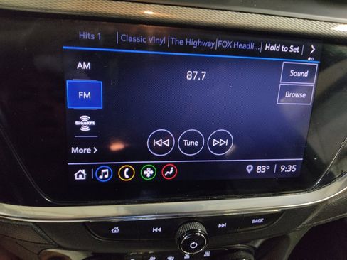 Used 2021 Buick Encore GX Essence FWD image 25