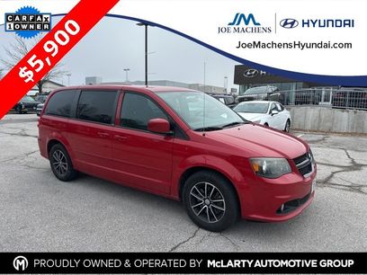 Used 2014 Dodge Grand Caravan SXT w/ Blacktop Package