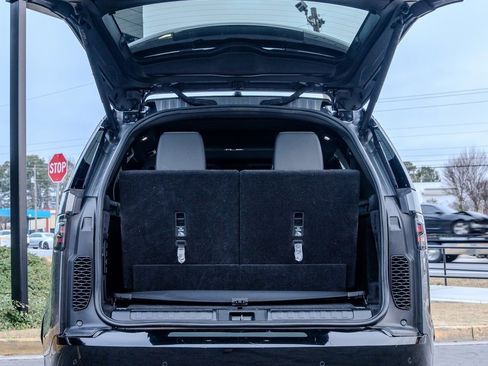 Used 2023 Land Rover Discovery S R-Dynamic image 26