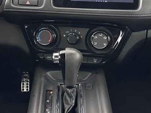 Used 2020 Honda HR-V Sport image 20