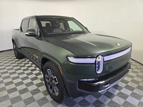Used 2023 Rivian R1T Adventure image 7