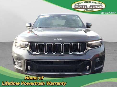 Used 2022 Jeep Grand Cherokee Overland w/ Luxury Tech Group IV image 12