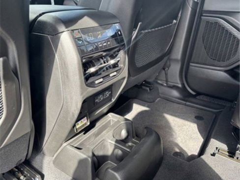 New 2025 Jeep Grand Cherokee L Altitude image 24