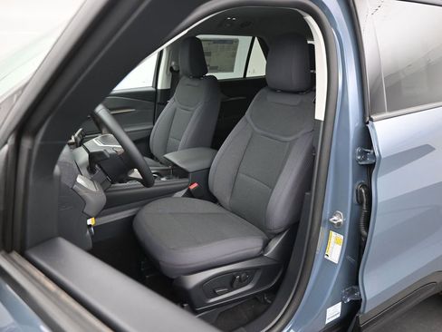 New 2026 Ford Explorer Active RWD image 8