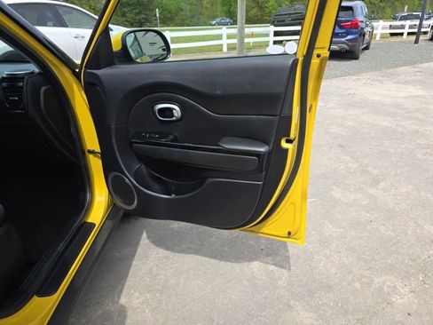 Used 2015 Kia Soul ! image 38