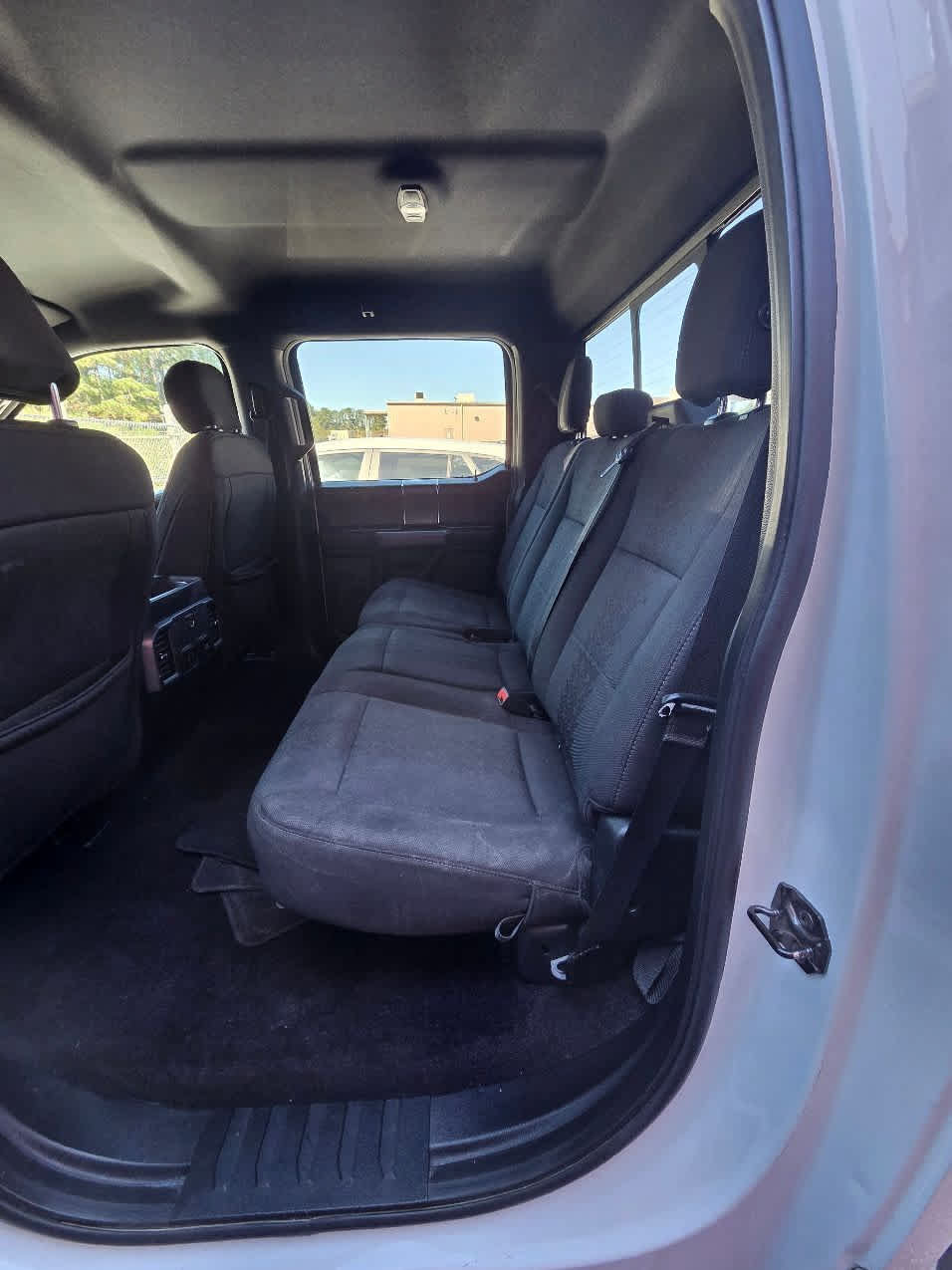 Used 2019 Ford F150 XLT w/ Equipment Group 302A Luxury AWD/4WD image 6