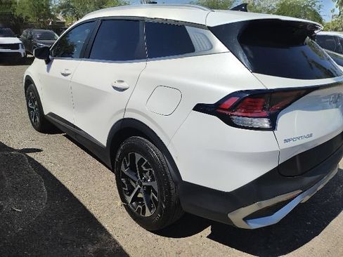 Certified 2023 Kia Sportage EX AWD/4WD image 6