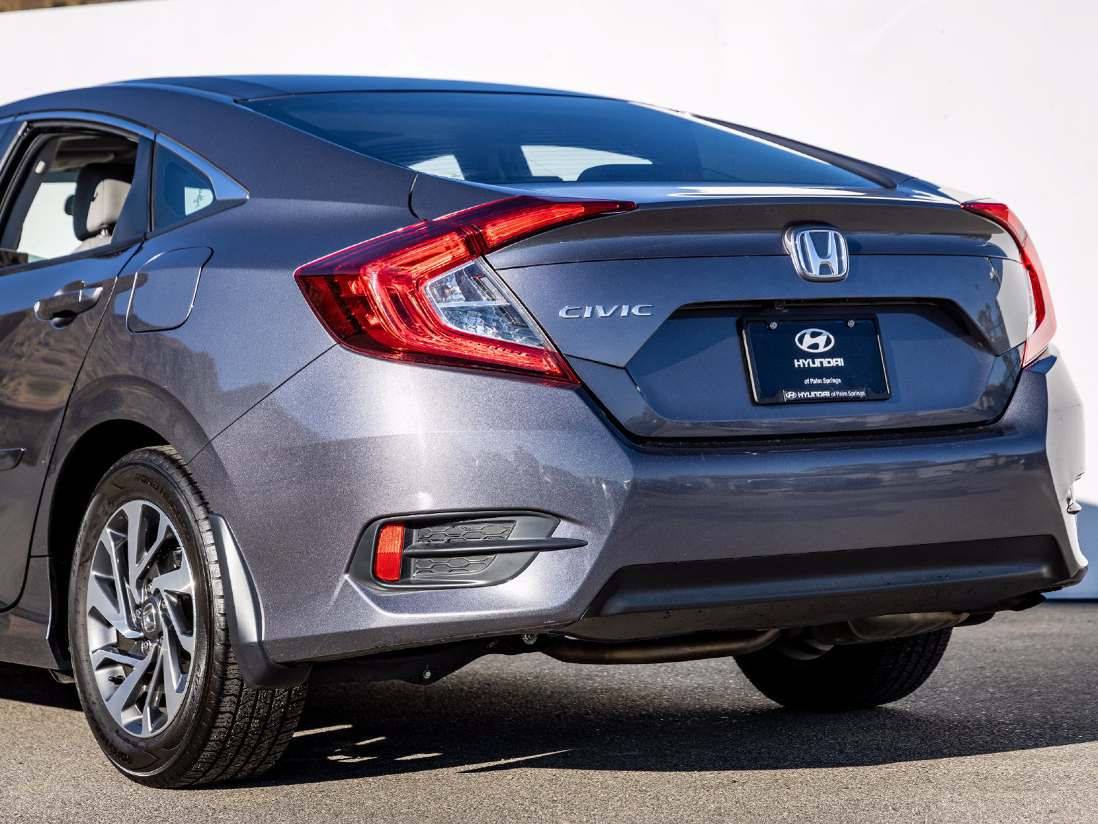 Used 2016 Honda Civic EX image 9