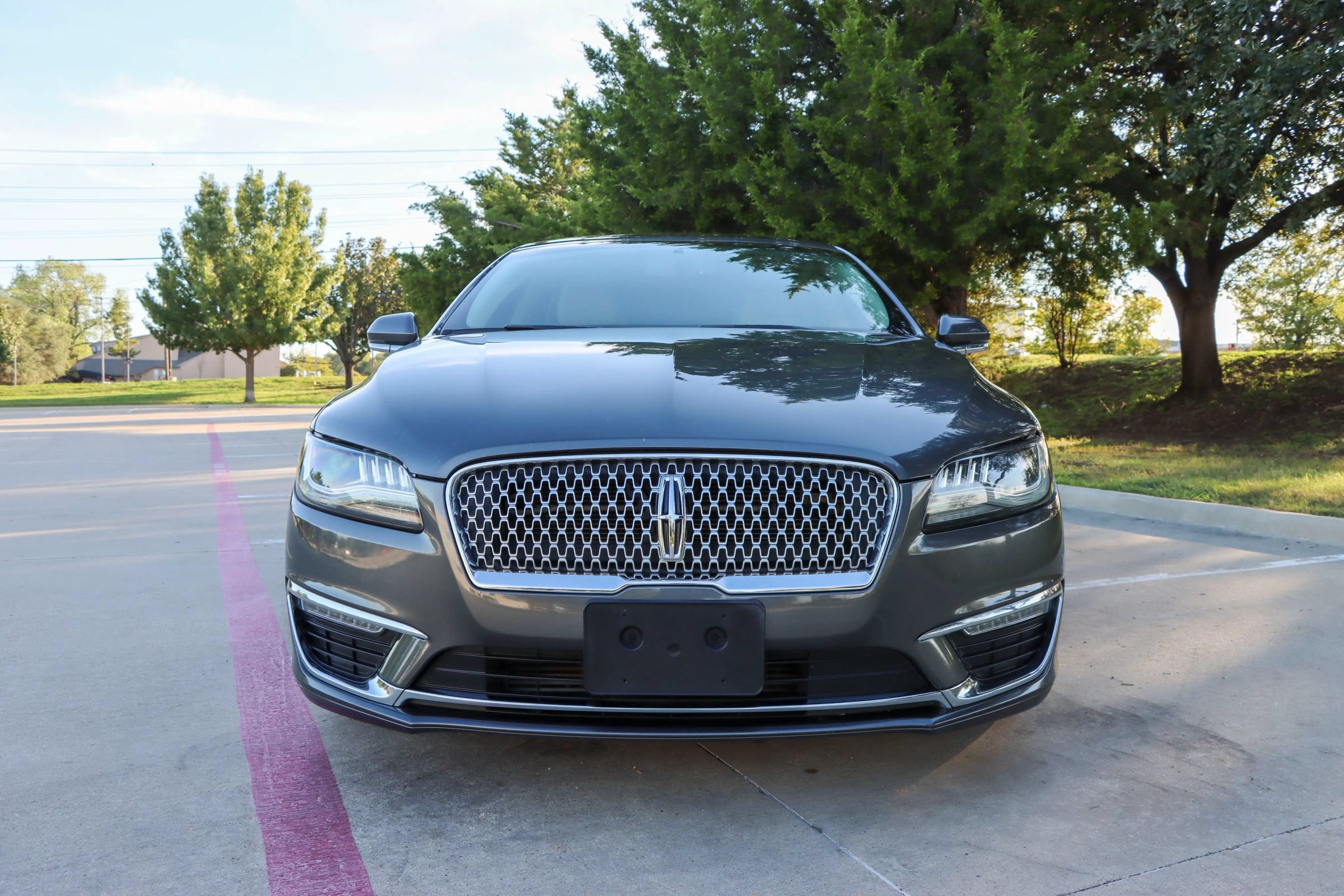 Used 2017 Lincoln MKZ Reserve FWD image 2