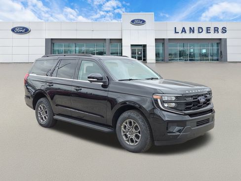 New 2026 Ford Expedition Active image 1