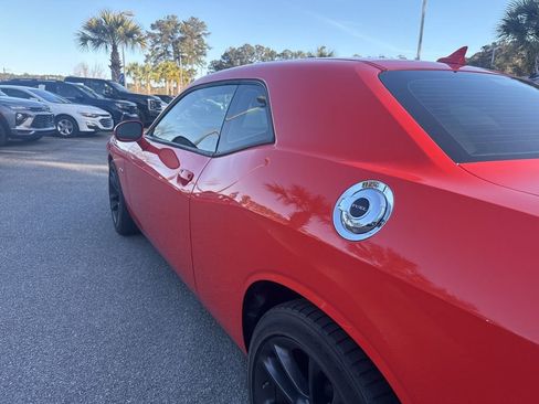 Used 2023 Dodge Challenger R/T w/ Plus Package image 9