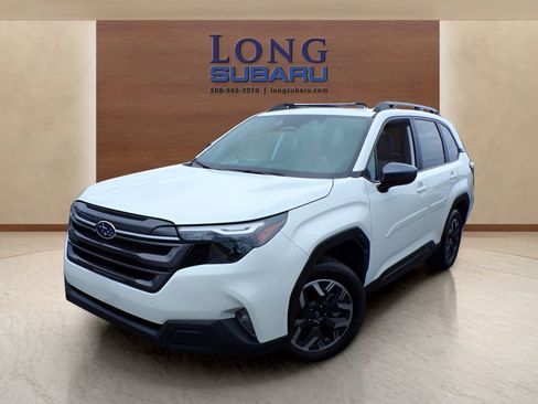 Used 2026 Subaru Forester Premium AWD/4WD image 1