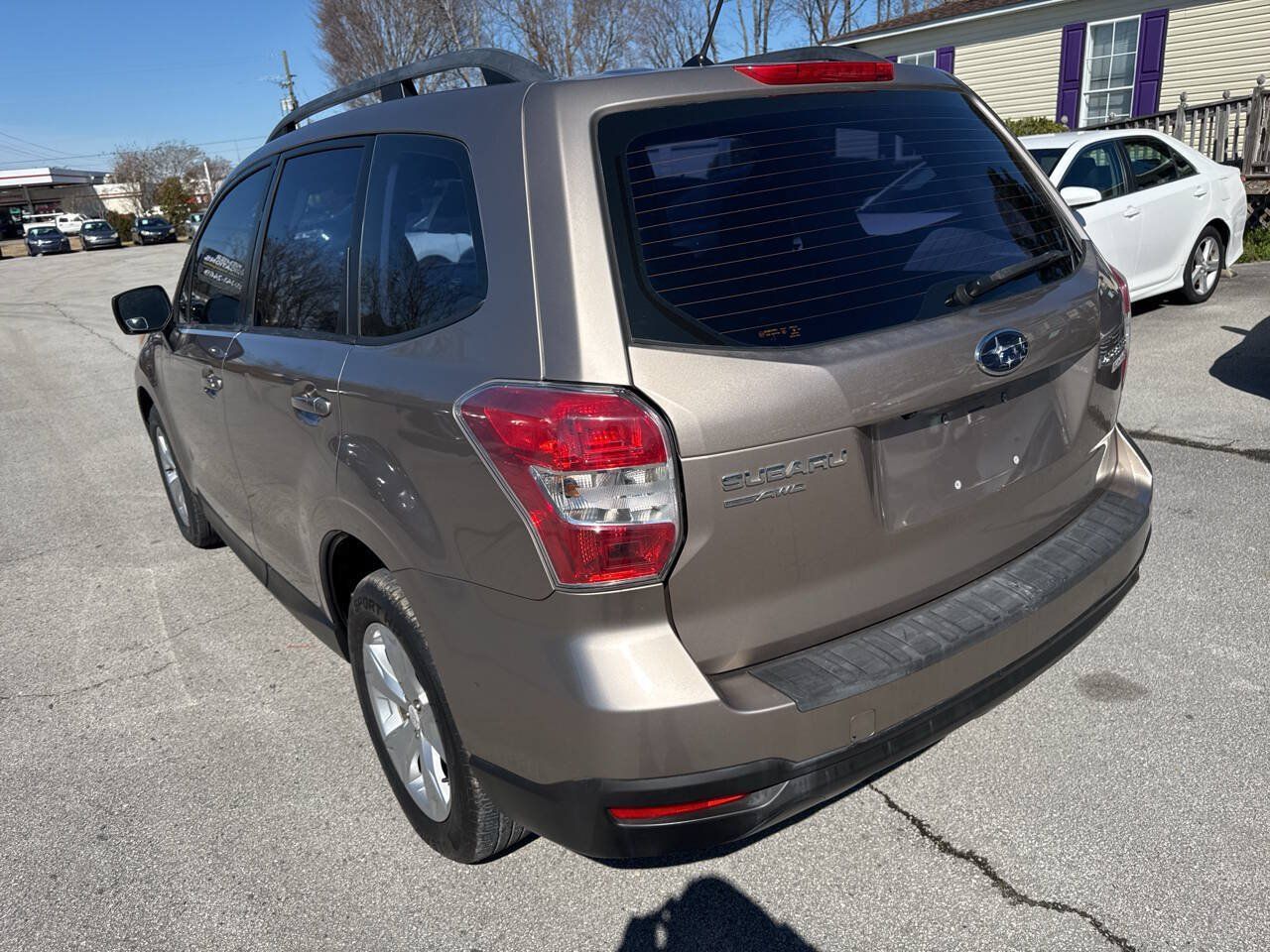 Used 2015 Subaru Forester 2.5i w/ Alloy Wheel Package AWD/4WD image 7