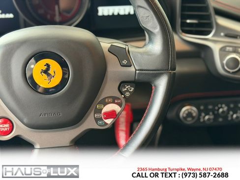 Used 2013 Ferrari 458 Italia Coupe RWD image 34