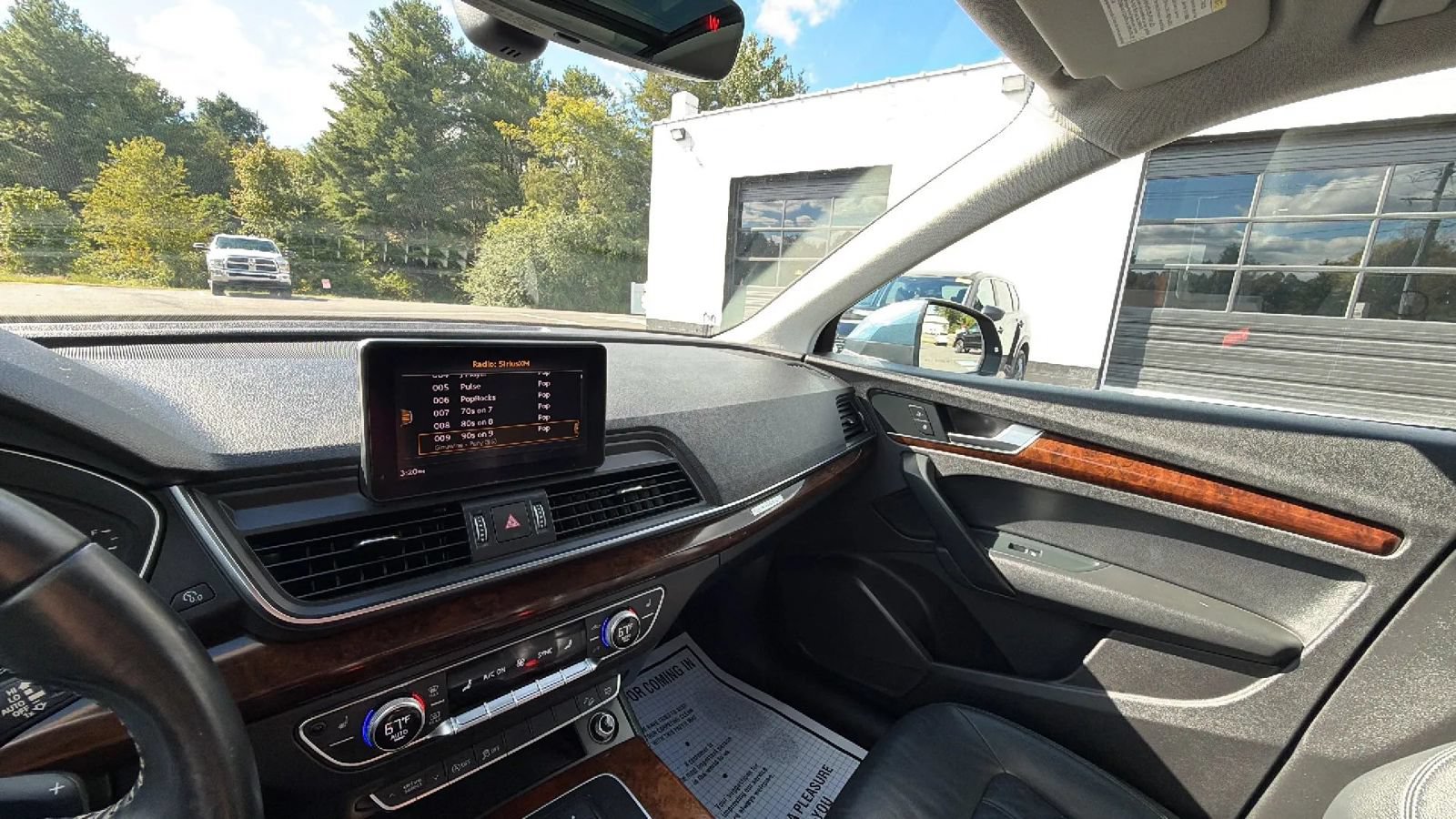 Used 2018 Audi Q5 2.0T Premium w/ Convenience Package AWD/4WD image 38