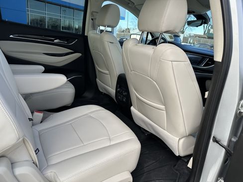 Used 2022 Buick Enclave Premium w/ Experience Buick Package image 33